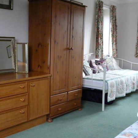 Bramley Cottage Holidays Chichester Eksteriør bilde