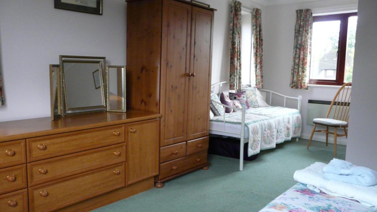 Bramley Cottage Holidays Chichester Eksteriør bilde